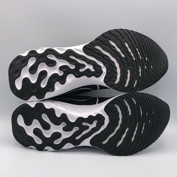 Nike React Infinity Run Flyknit 2 Shoes Black White Running Sneaker CT23… - Picture 4 of 10